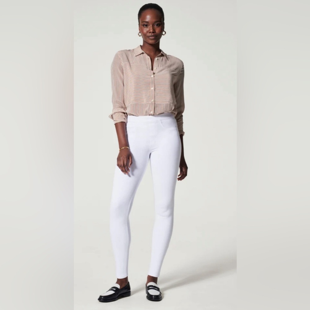 🍂 SPANX White Women's Pants SP